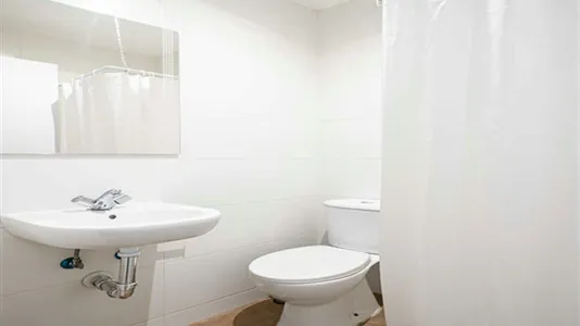 Rooms in Madrid Centro - photo 3