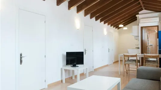 Rooms in Madrid Centro - photo 6