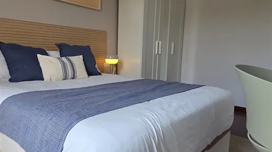 Rooms in Barcelona Eixample - photo 2