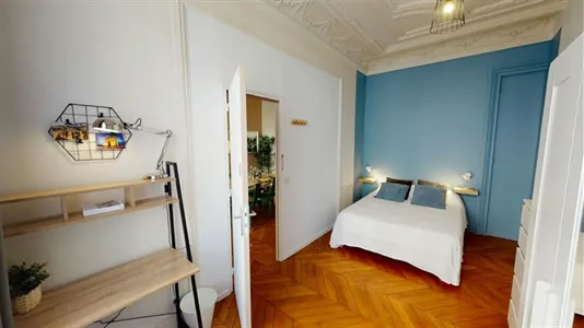Rooms in Paris 17ème arrondissement - photo 2