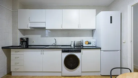 Rooms in Madrid Chamberí - photo 10