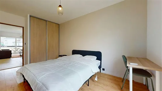 Rooms in Saint-Julien-en-Genevois - photo 3