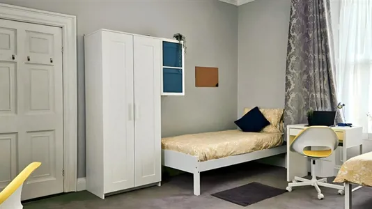 Rooms in Arbour Hill - photo 1