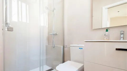 Rooms in Madrid Chamberí - photo 4