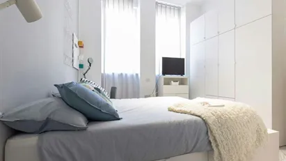 Room for rent in Milano Zona 5 - Vigentino, Chiaravalle, Gratosoglio, Milan