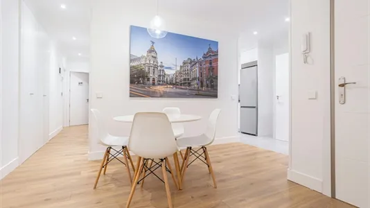 Rooms in Madrid Chamberí - photo 3