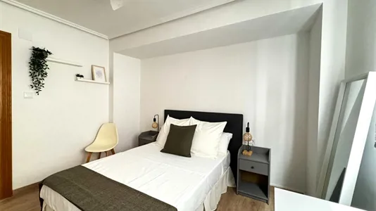 Rooms in Valencia L'Eixample - photo 2