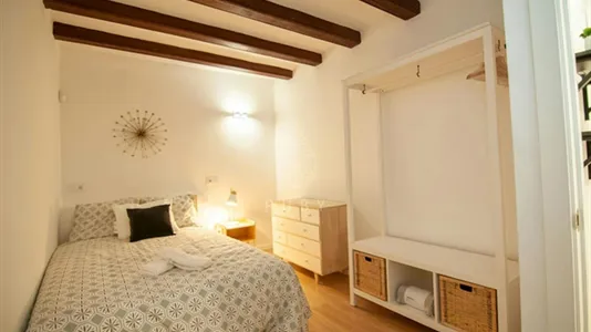 Apartments in Barcelona Ciutat Vella - photo 6