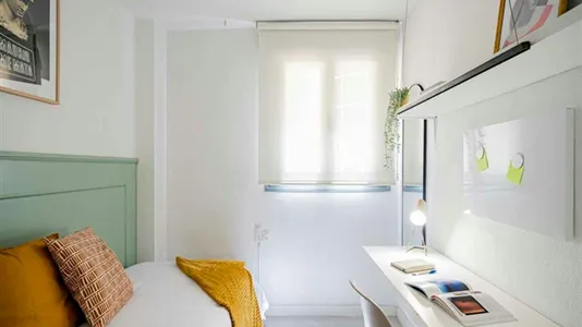 Rooms in Madrid Centro - photo 3
