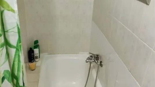 Rooms in Barcelona Ciutat Vella - photo 9