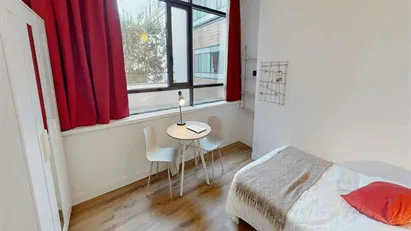 Room for rent in Nanterre, Île-de-France