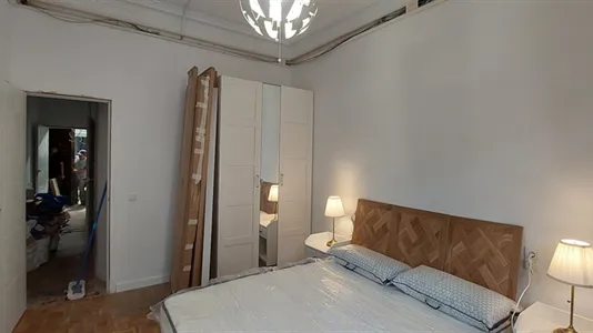 Rooms in Barcelona Eixample - photo 3