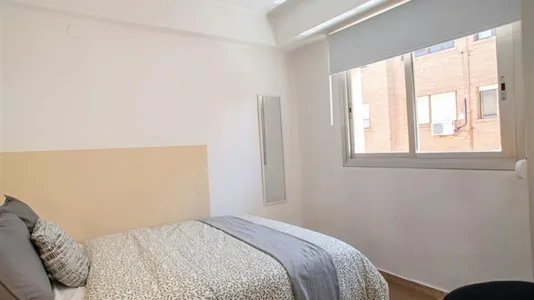 Rooms in Mislata - photo 4