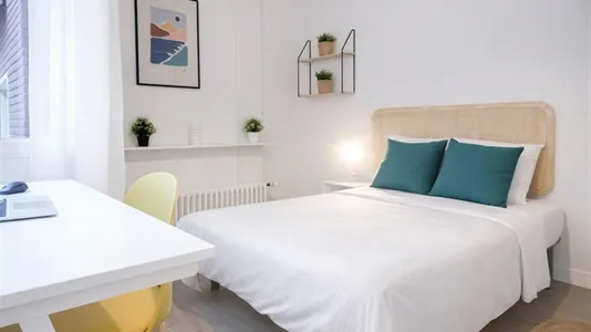 Rooms in Madrid Chamberí - photo 3