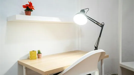 Rooms in Madrid Centro - photo 5