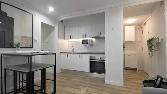 Rooms in Barcelona Sant Martí - photo 8