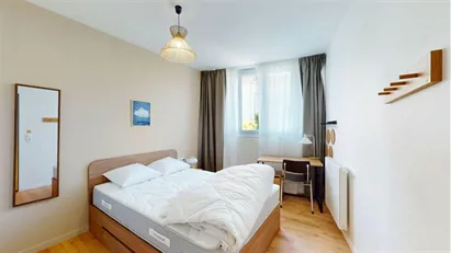 Room for rent in Nanterre, Île-de-France