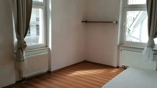 Rooms in Frankfurt Mitte-West - photo 1