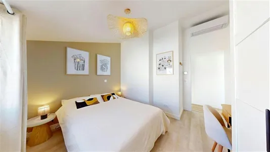 Rooms in Lyon - photo 2
