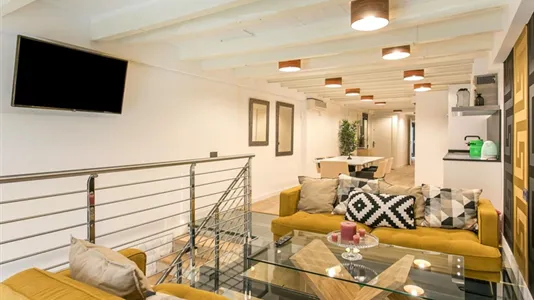 Apartments in Barcelona Eixample - photo 5