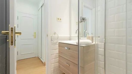 Rooms in Madrid Centro - photo 10