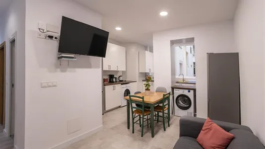 Rooms in Madrid Chamberí - photo 10