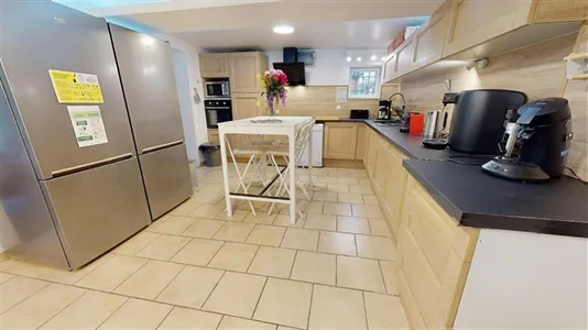 Rooms in Lyon - photo 10