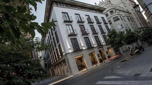 Rooms in Valencia Ciutat Vella - photo 8