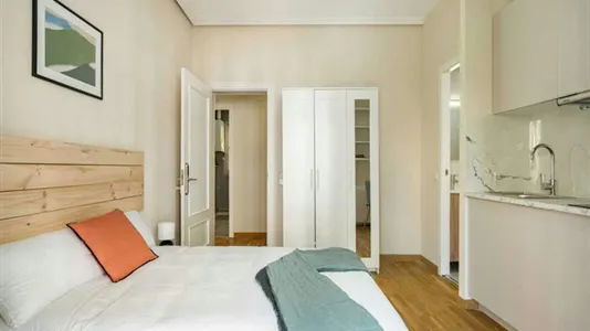 Rooms in Madrid Salamanca - photo 8