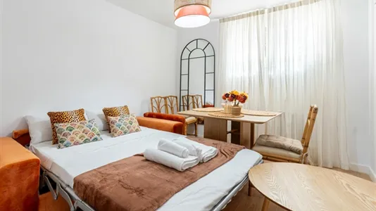 Apartments in Madrid Ciudad Lineal - photo 8