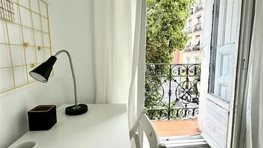 Rooms in Madrid Centro - photo 5