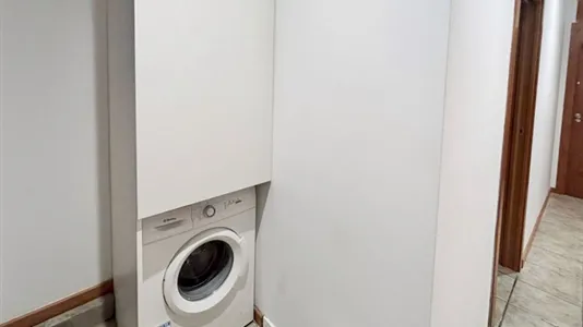 Rooms in Barcelona Ciutat Vella - photo 9