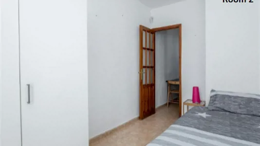 Rooms in Barcelona Ciutat Vella - photo 1