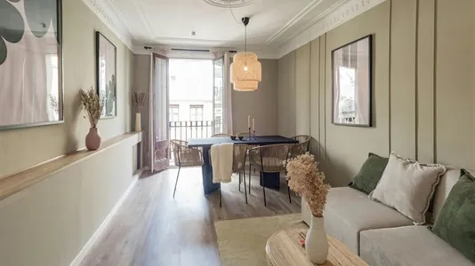 Rooms in Barcelona Ciutat Vella - photo 9