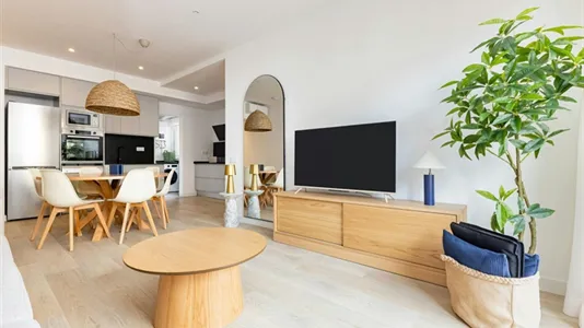 Apartments in Barcelona Eixample - photo 5