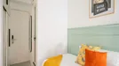 Room for rent, Madrid Centro, Madrid, &lt;span class=&quot;blurred street&quot; onclick=&quot;ProcessAdRequest(8681788)&quot;&gt;&lt;span class=&quot;hint&quot;&gt;See streetname&lt;/span&gt;[xxxxxxxxxxxxx]&lt;/span&gt;