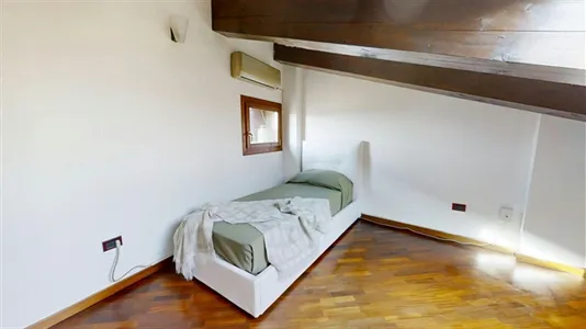Rooms in Vicenza - photo 2