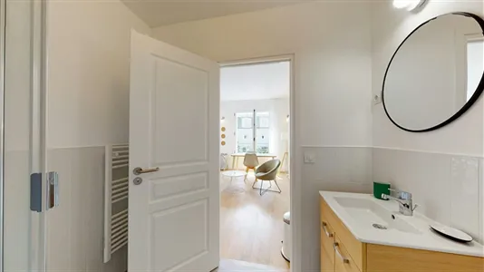 Rooms in Nanterre - photo 4