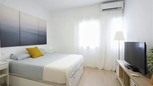 Apartments in Madrid Ciudad Lineal - photo 2