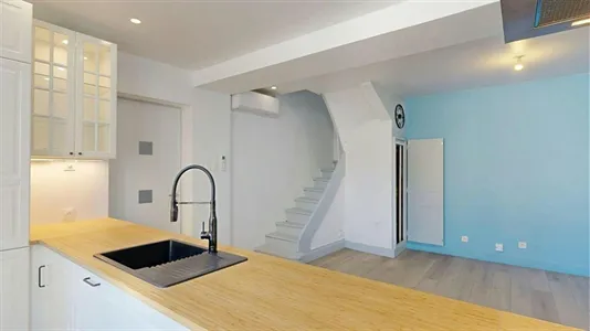 Houses in Angoulême - photo 2