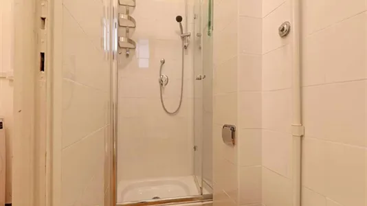 Rooms in Roma Municipio XIV – Monte Mario - photo 8