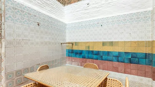 Apartments in Barcelona Ciutat Vella - photo 4