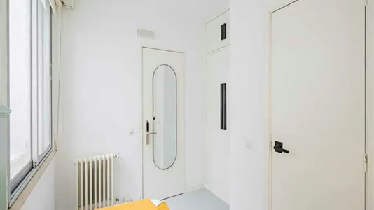 Rooms in Madrid Centro - photo 2