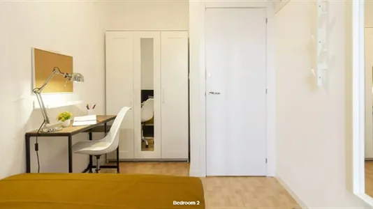 Rooms in Madrid Centro - photo 5