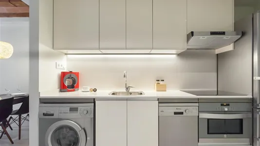 Apartments in Barcelona Ciutat Vella - photo 7