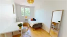 Room for rent, Lyon, Auvergne-Rhône-Alpes, &lt;span class=&quot;blurred street&quot; onclick=&quot;ProcessAdRequest(9420755)&quot;&gt;&lt;span class=&quot;hint&quot;&gt;See streetname&lt;/span&gt;[xxxxxxxxxxxxx]&lt;/span&gt;