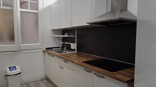 Rooms in Barcelona Eixample - photo 10