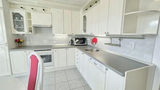 Rooms in Besnica - photo 8