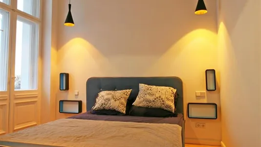 Apartments in Berlin Charlottenburg-Wilmersdorf - photo 5