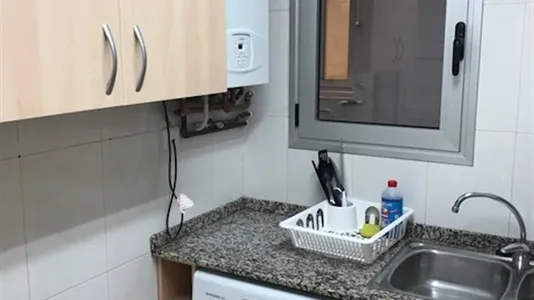 Rooms in Barcelona Eixample - photo 5